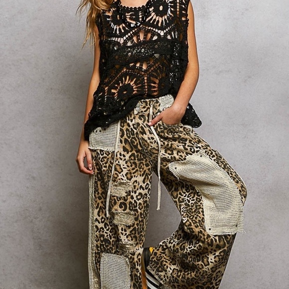 New POL Openwork Floral Crochet SleevelessTank Top Scalloped Relaxed Shirt Black - Picture 6 of 10